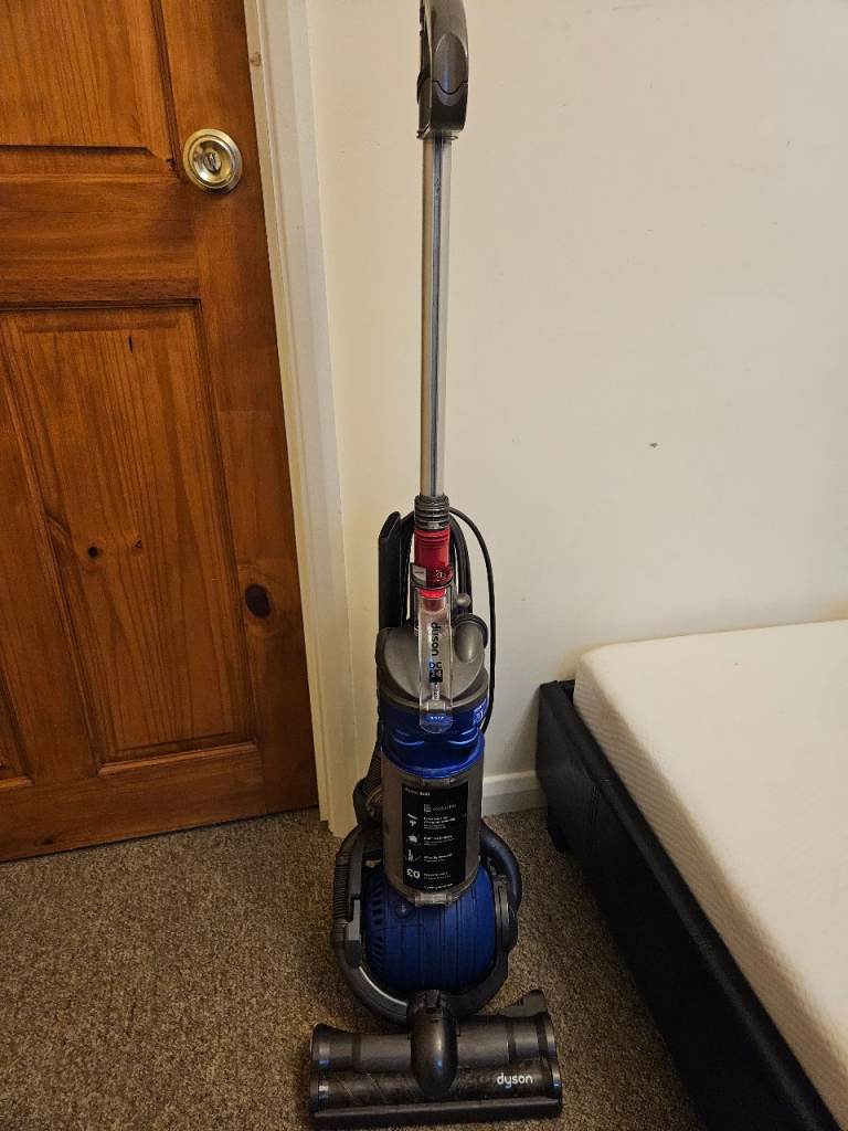 Dyson DC24 Ball – works, but the brush does not rotate