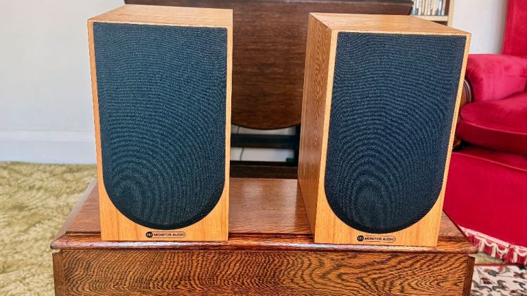Pair Monitor Audio Silver 50 7G speakers. 
