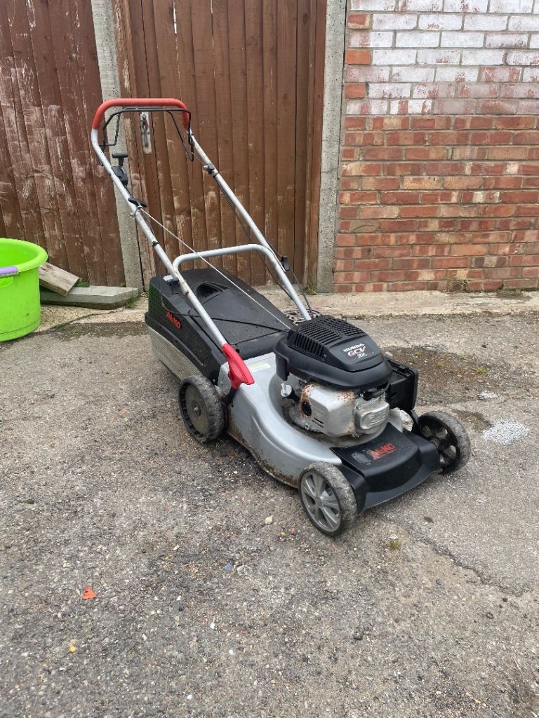 Lawnmower 