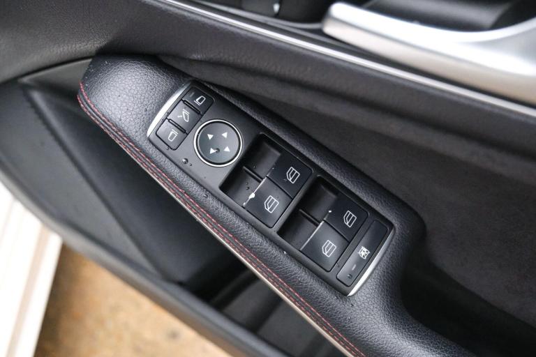  Mercedes-Benz A-Class 1.6 A180 BlueEfficiency Sport Hatchback 5dr Petrol 7G-DCT Euro 6 (s/s) (12...