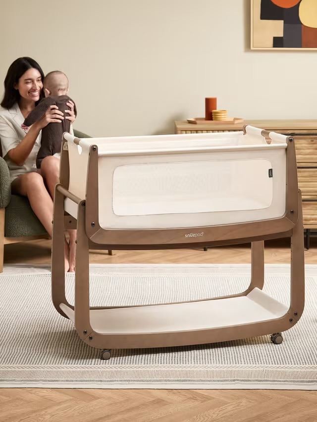 Snuz Pod 5 Walnut/Cashmere Baby Next To Me Crib