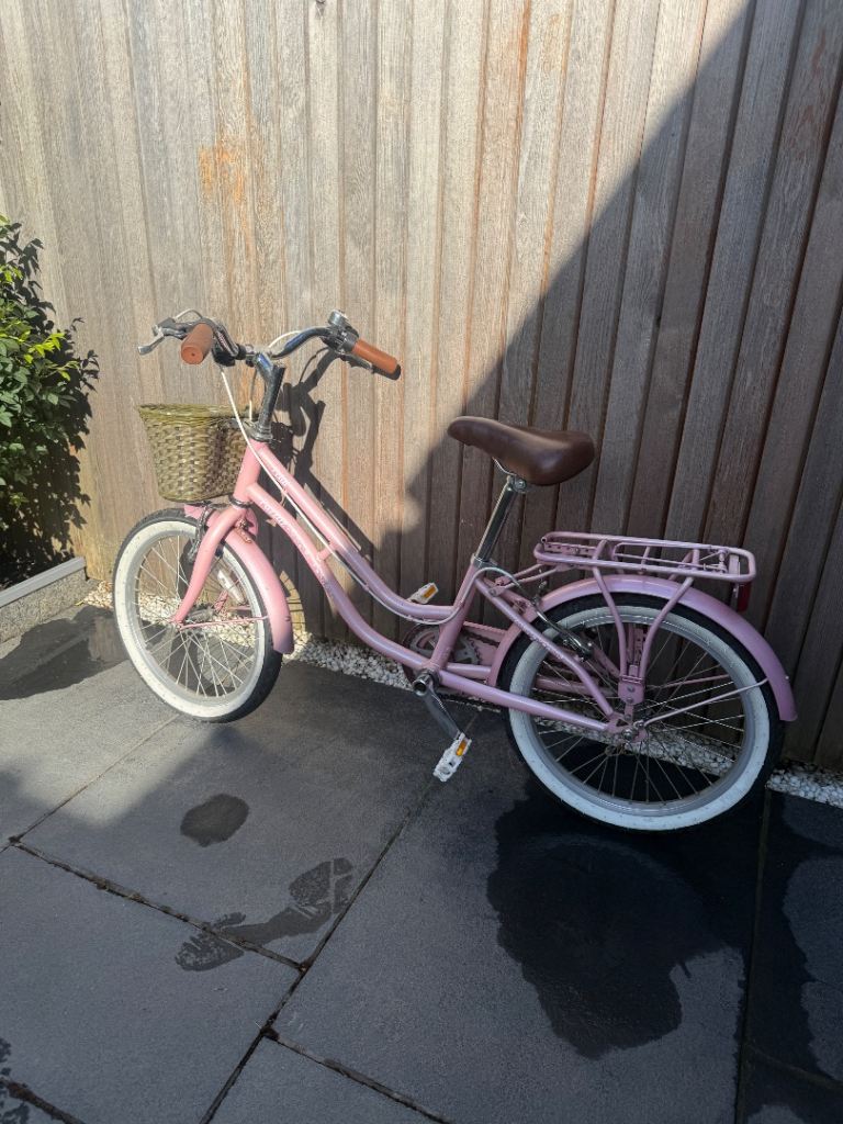 Pink Ladies Bike with Basket and Rack – Good Condition