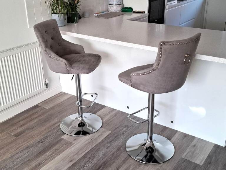 Pair of Breakfast / Bar Stools