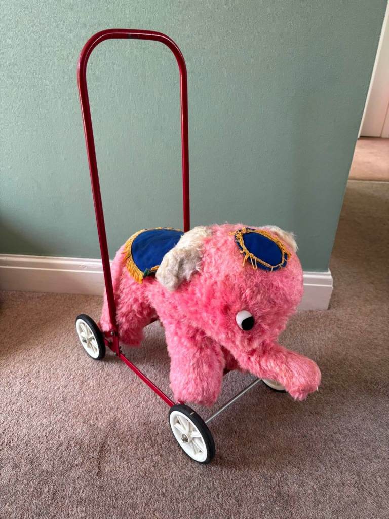 VINTAGE TOYS ALL IN EXCELLENT CONDITION SENSIBLE OFFERS PLEASE, ALL FROM A SMOKE & PET FREE HOME.