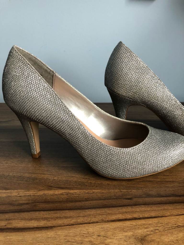 LADIES SHOES, BRAND NEW, SIZE 4 (£5)