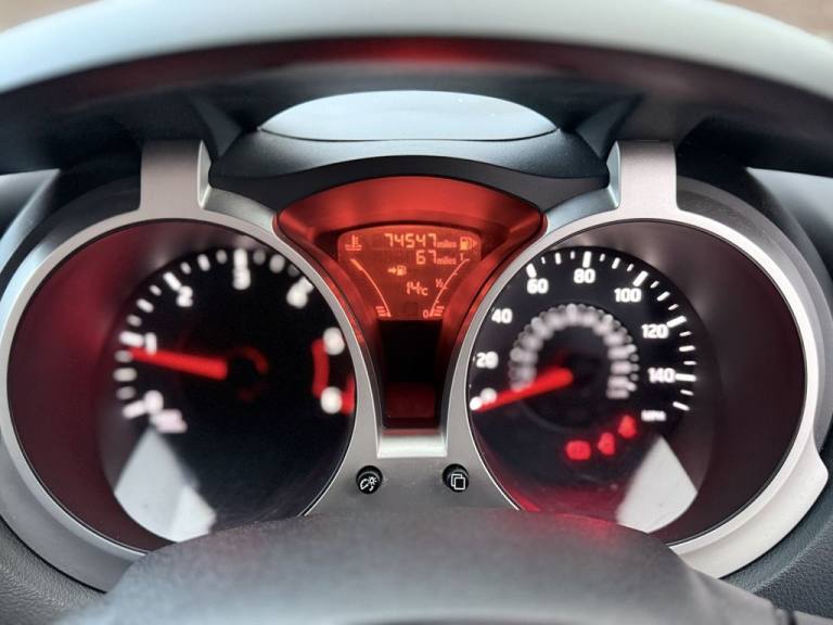 2014 Nissan Juke 1.5 dCi 8v n-tec SUV 5dr Diesel Manual Euro 5 (s/s) (110 ps) HATCHBACK Diesel Ma...