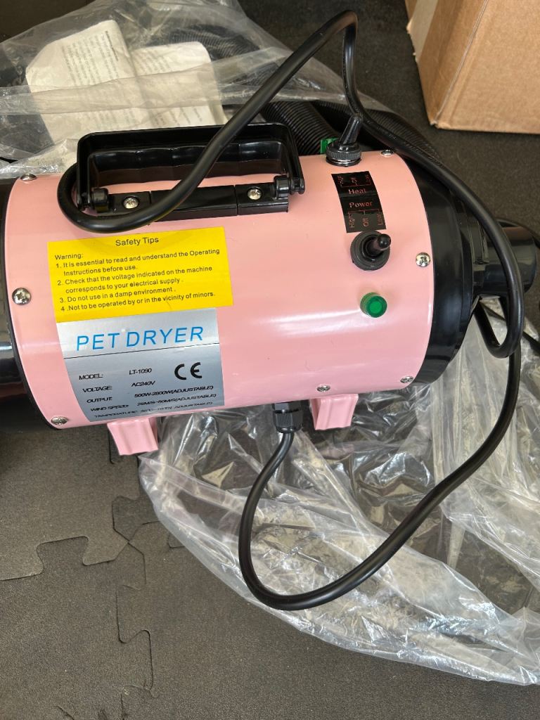 Dog fur dryer as new