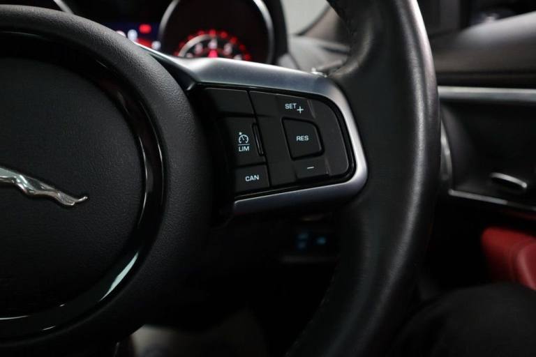 2019 19 JAGUAR F-TYPE 3.0 V6 GPF R-DYNAMIC COUPE 2DR PETROL AUTO EURO 6 (S/S) (3