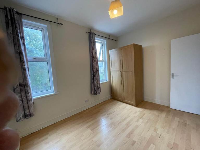 1 Bedroom First Floor Flat Wellwood Road Ilford IG3 8TR To Let 