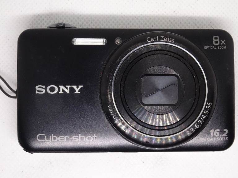 Sony WX80 16mp 8x zoom pocket camera