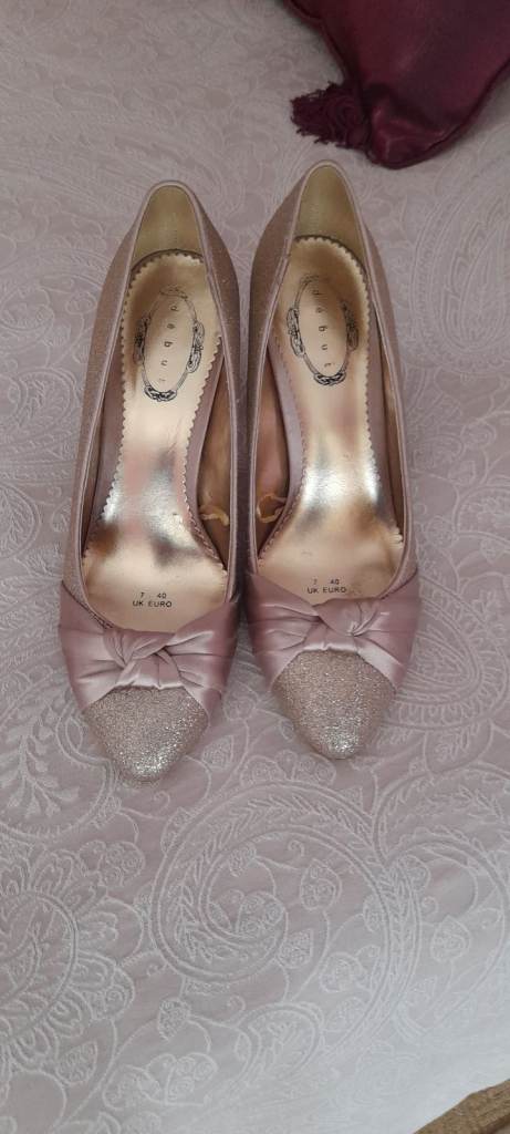 Elegant Pink & Glitter Heels – Good Condition