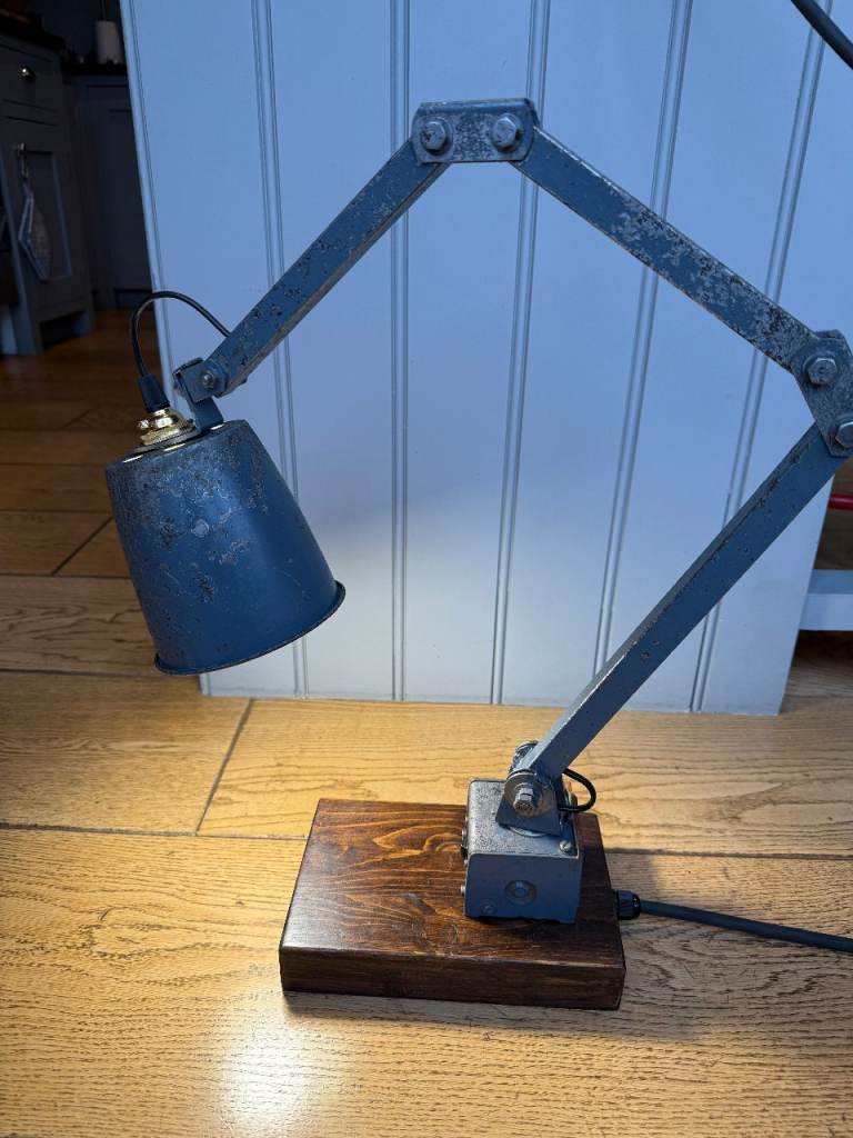 Vintage MEMLITE Engineers Anglepoise, Machinist, Work, Lathe, Bench Desk Lamp.