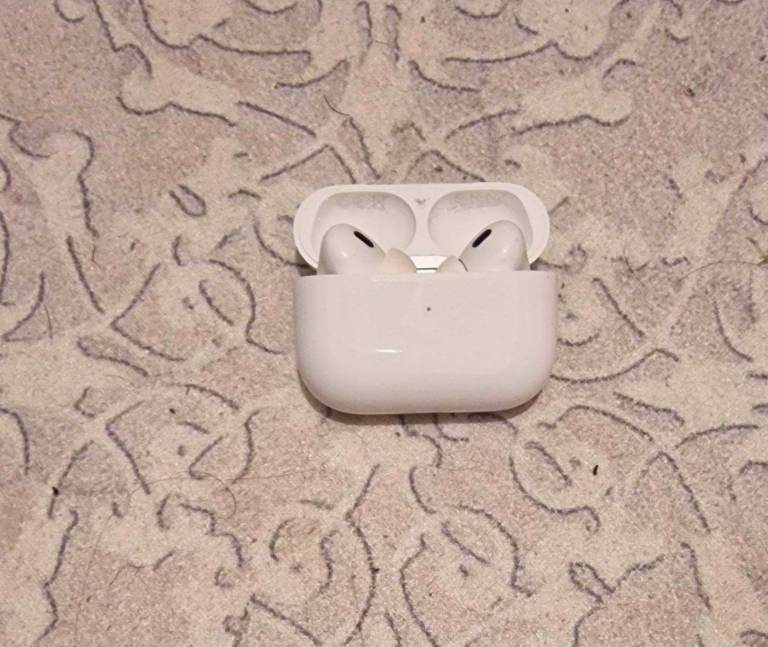 Original Apple Airpod 2