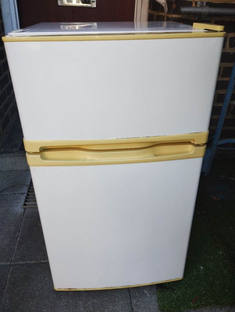 Fridge freezer 