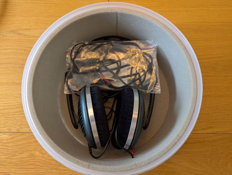 Sennheiser HD 540 Reference II Open Back Headphones
