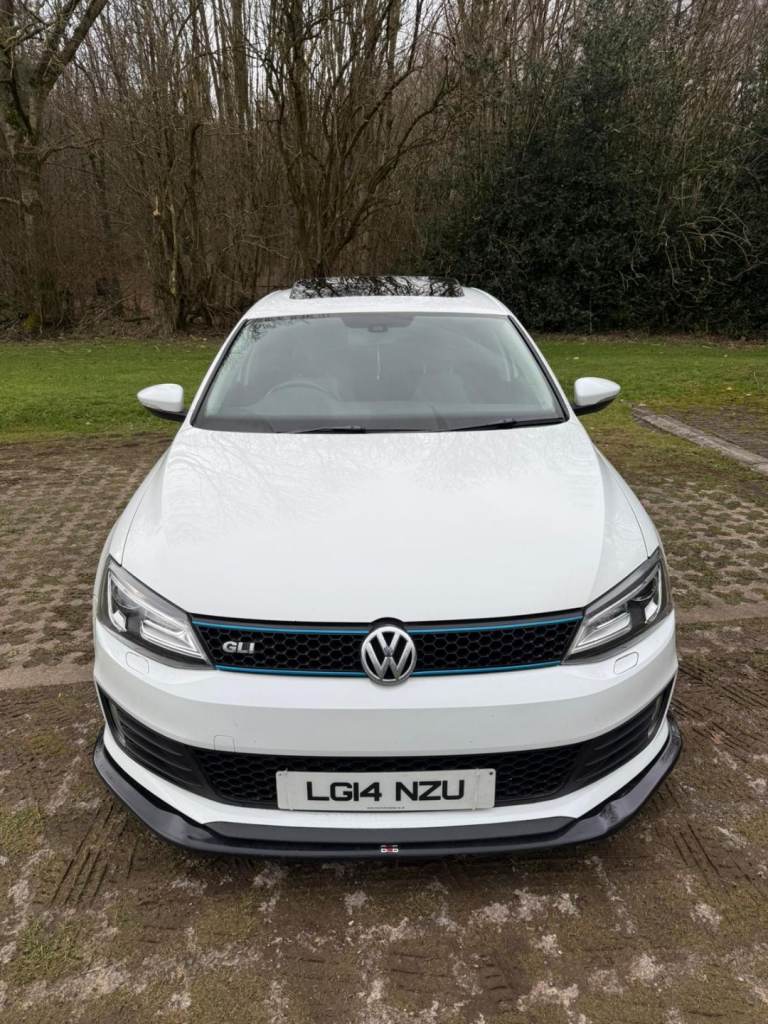 Volkswagen, JETTA, Saloon, 2014, Manual, 1598 (cc), 4 doors