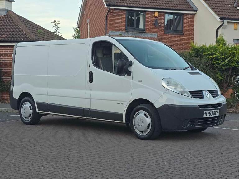 2013 RENAULT TRAFIC LWB + 10 MONTHS MOT + SERVICE HISTORY 