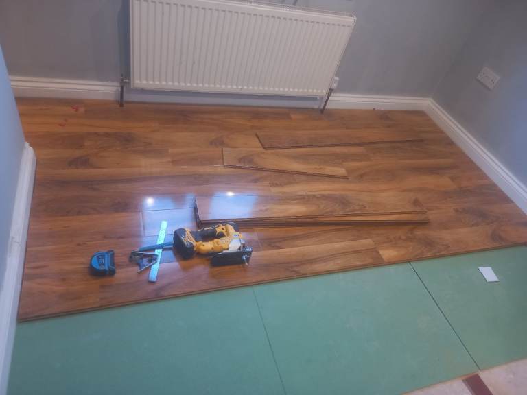Laminate flooring 
