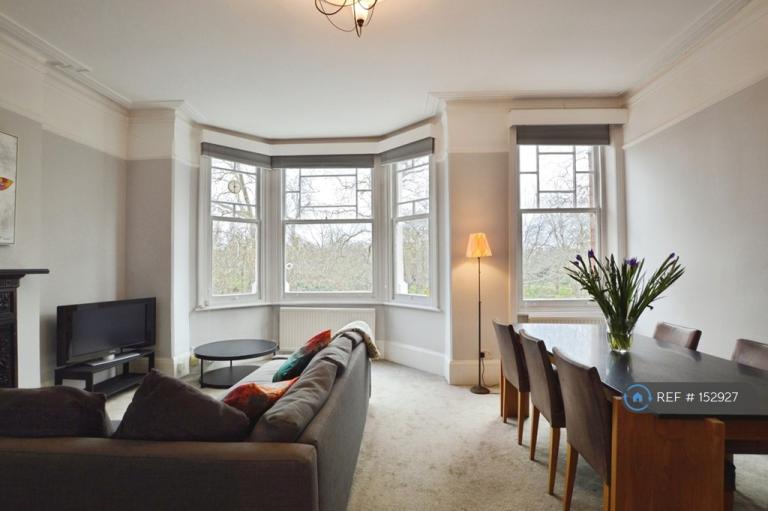 1 bedroom flat in Harvist Road, London, NW6 (1 bed) (#152927)