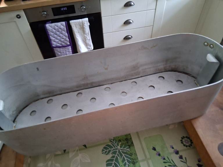 Large Aluminium Fish Poacher Steamer with Perforated Insert