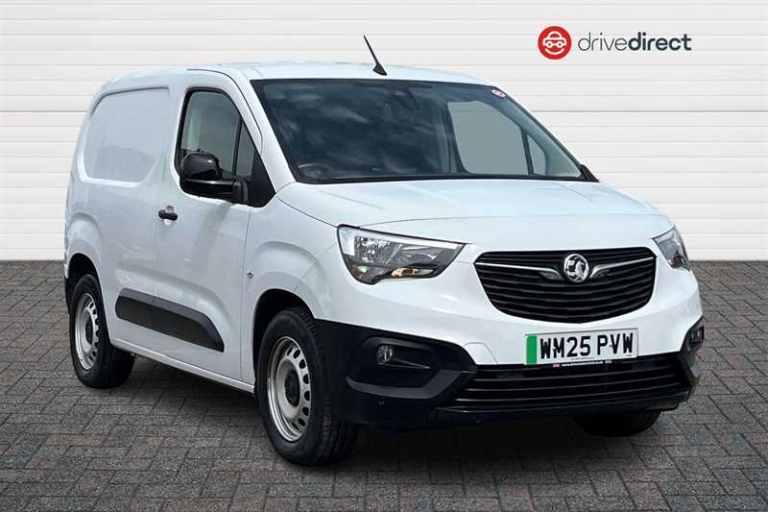 2025 Vauxhall Combo 2300 100kW Dynamic 50kWh H1 Van Auto PANEL VAN ELECTRIC Automatic