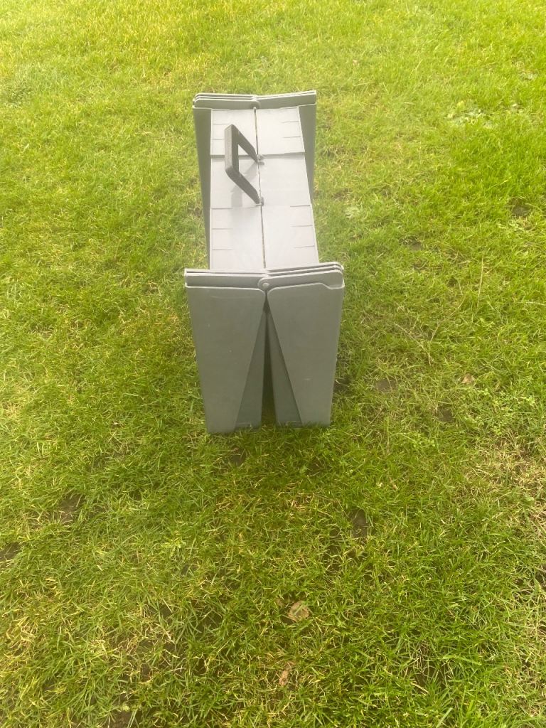 Folding dog/pet ramp