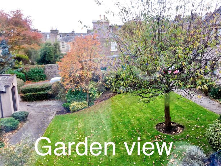 2 bedroom flat in west end dundee