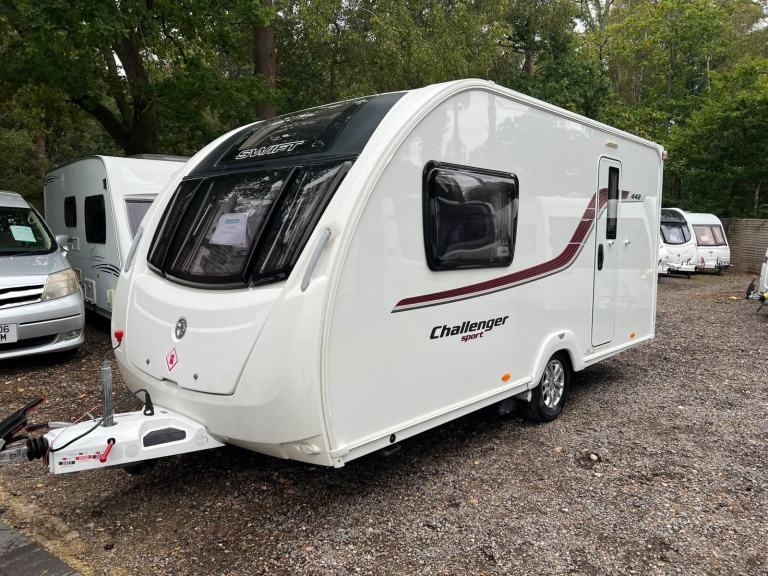 SWIFT CHALLENGER SPORT 442 - 2015 - 2 BERTH - MOTOR MOVER