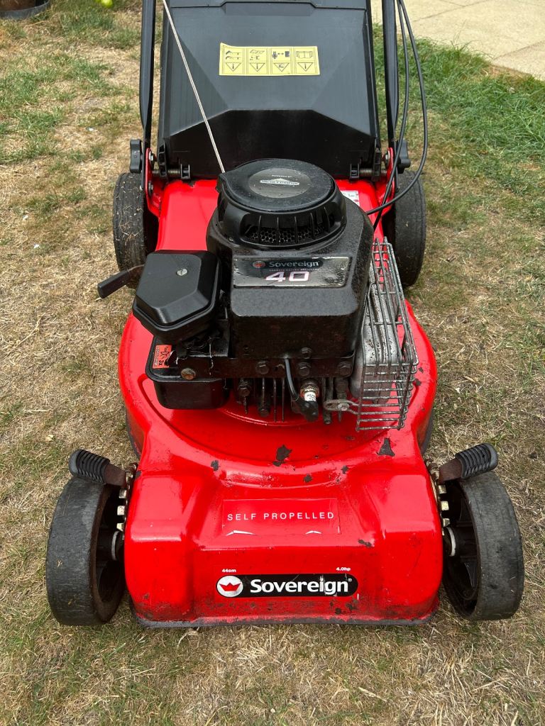 Lawn mower/ Lawnmower 