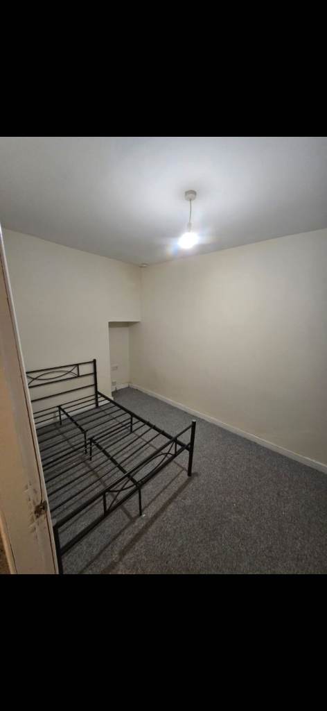 Room to rent in M12 area
