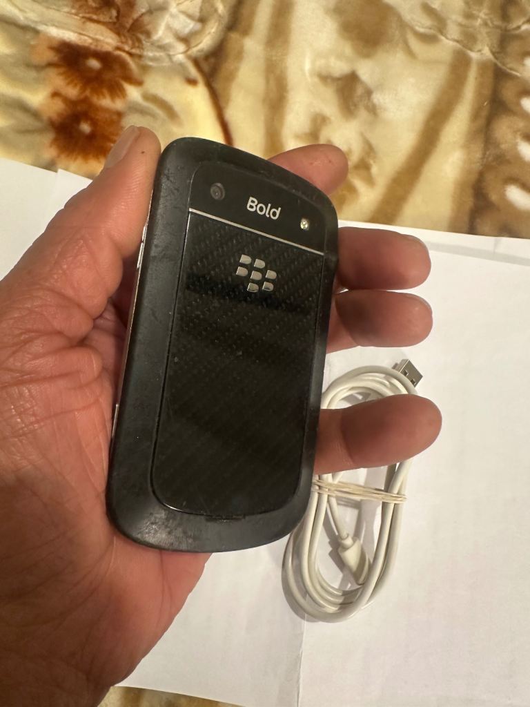Black berry bold unlocked 