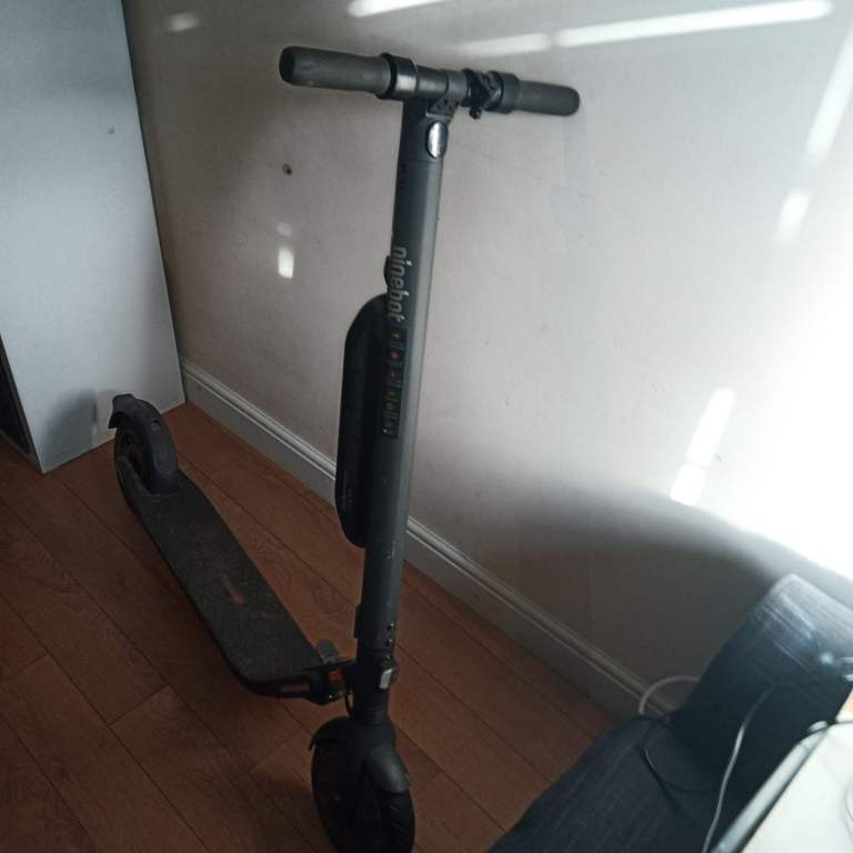 Segway Ninebot Scooter ES2 Electric Scooter ERROR MESSAGE - FOR PARTS ONLY