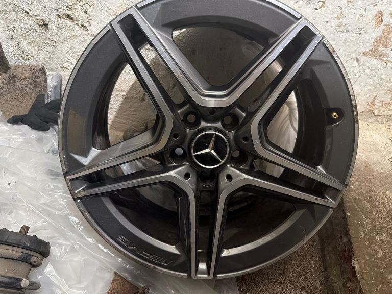 2019 - 2025 Mercedes A class / CLA 225/45/18R Alloy. 