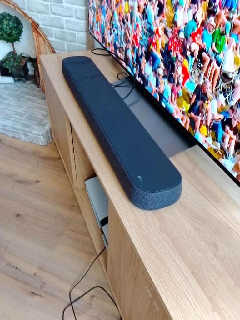LG USE6S Soundbar 