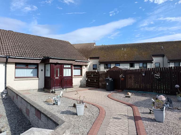 One Bed semi bungalow 