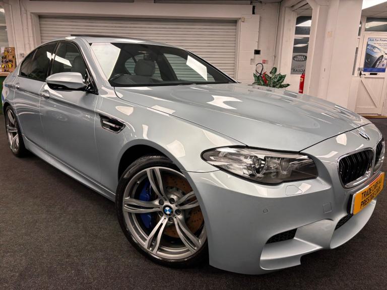 STUNNING RARE EXAMPLE BMW M5 4.4 V8 BITURBO DCT 4 DR EURO 6 ***ONLY 38K MILES***