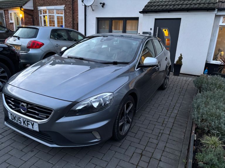 Volvo, V40, R-Design Hatchback, 2015, Manual, 1969 (cc), 5 doors