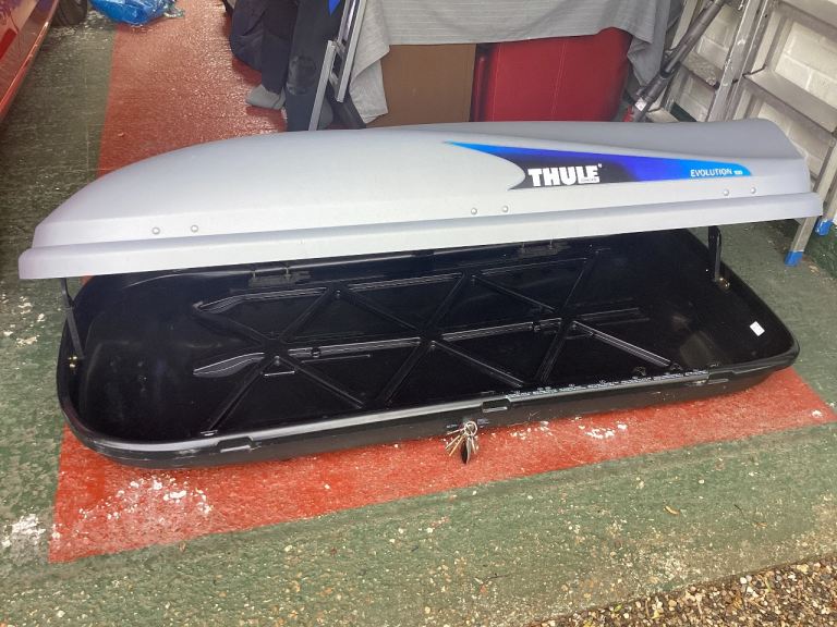 Thule roof box