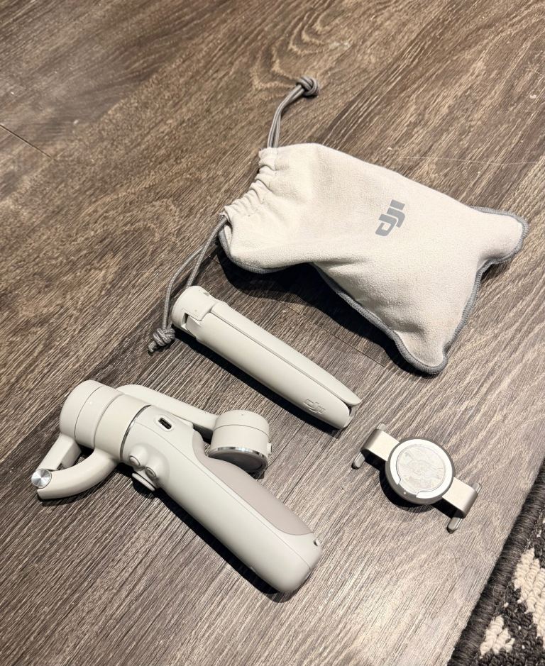 DJI OM 5 Smartphone Gimbal – Like New (best model) 