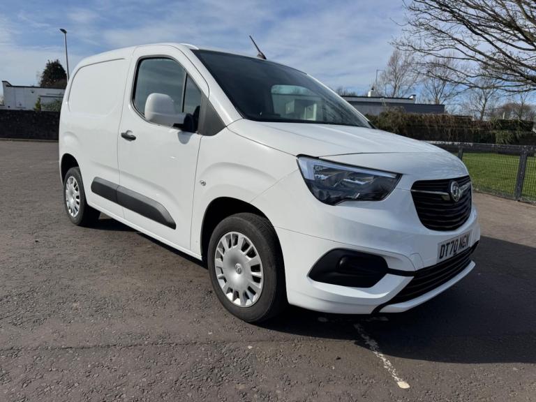 VAUXHALL COMBO 1.5 Turbo D 2300 Sportive 2021