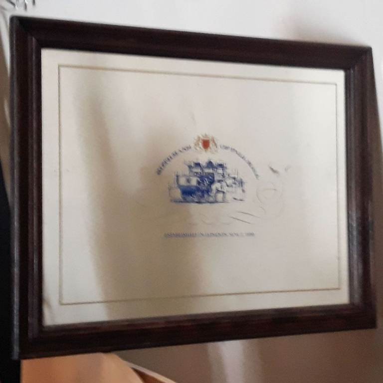 Vintage Framed Pub Advertising Mirror for Rothman’s of Pall Mall