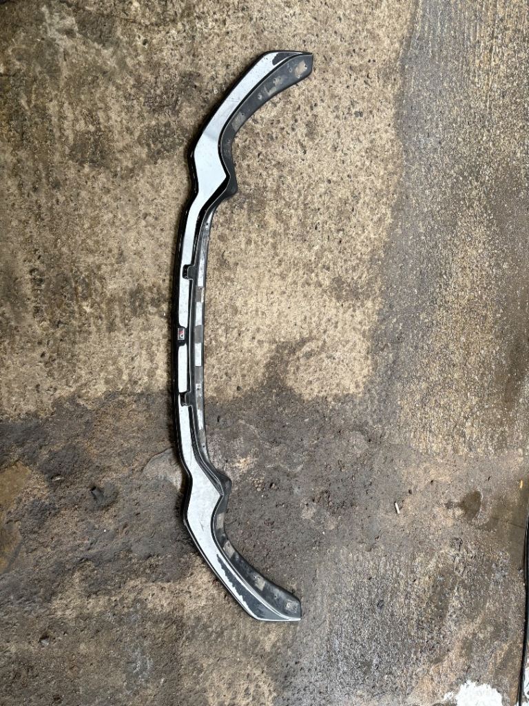 Maxton Front Splitter BMW 1 Series F20/F21 Facelift Models