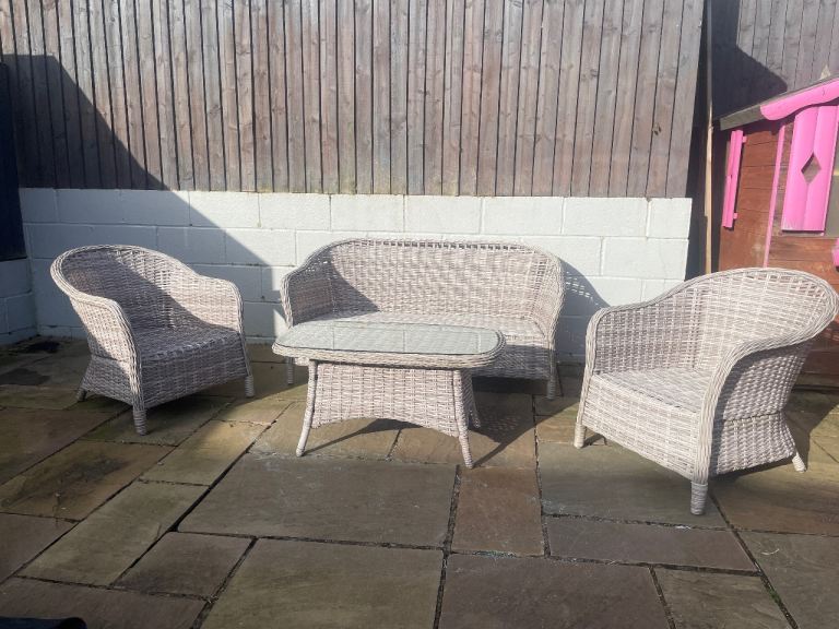 Garden furniture 