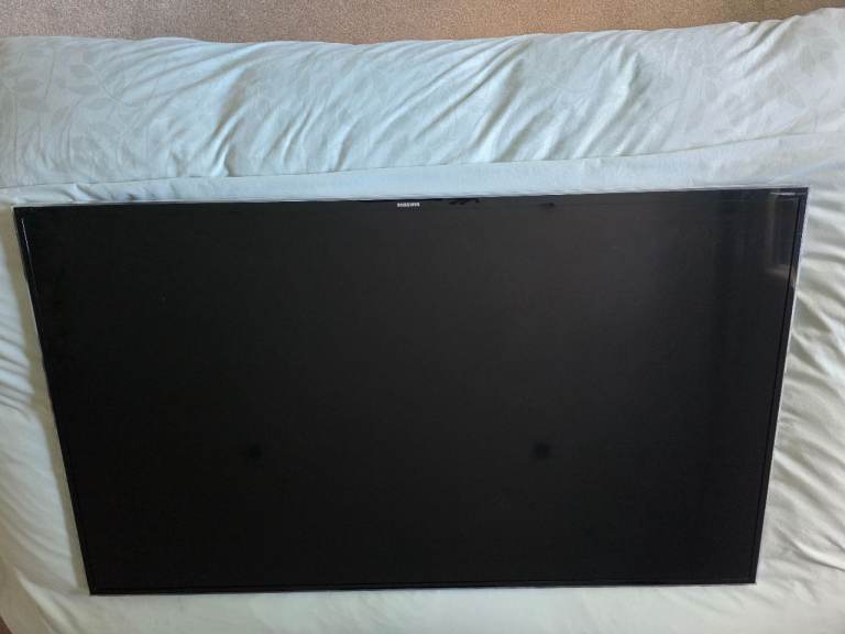 Samsung 48" smart LCD HD TV