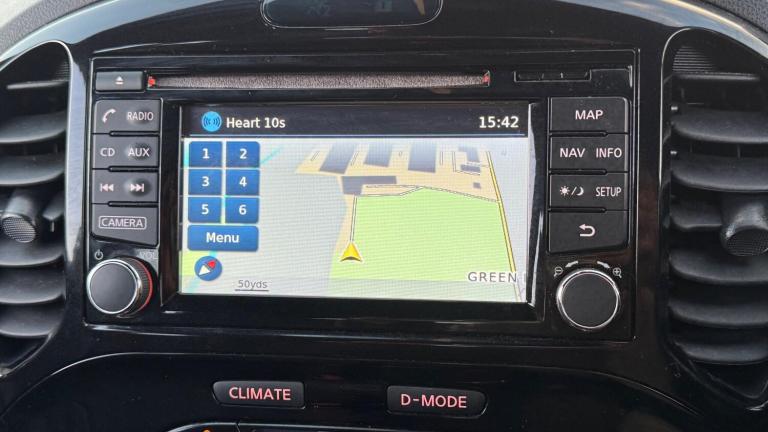 2016 Nissan Juke 1.2 DiG-T N-Connecta 5dr HATCHBACK PETROL Manual