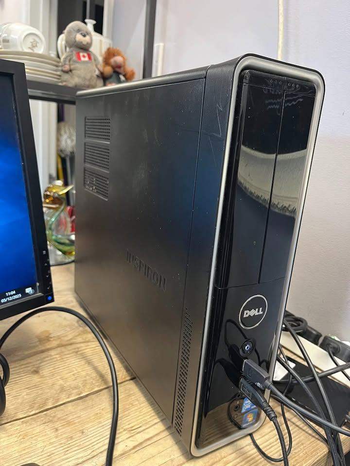 Dell Inspiron Desktop Wiped Ready to Use