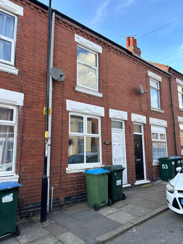 2 bedroom house to rent - CV2 area