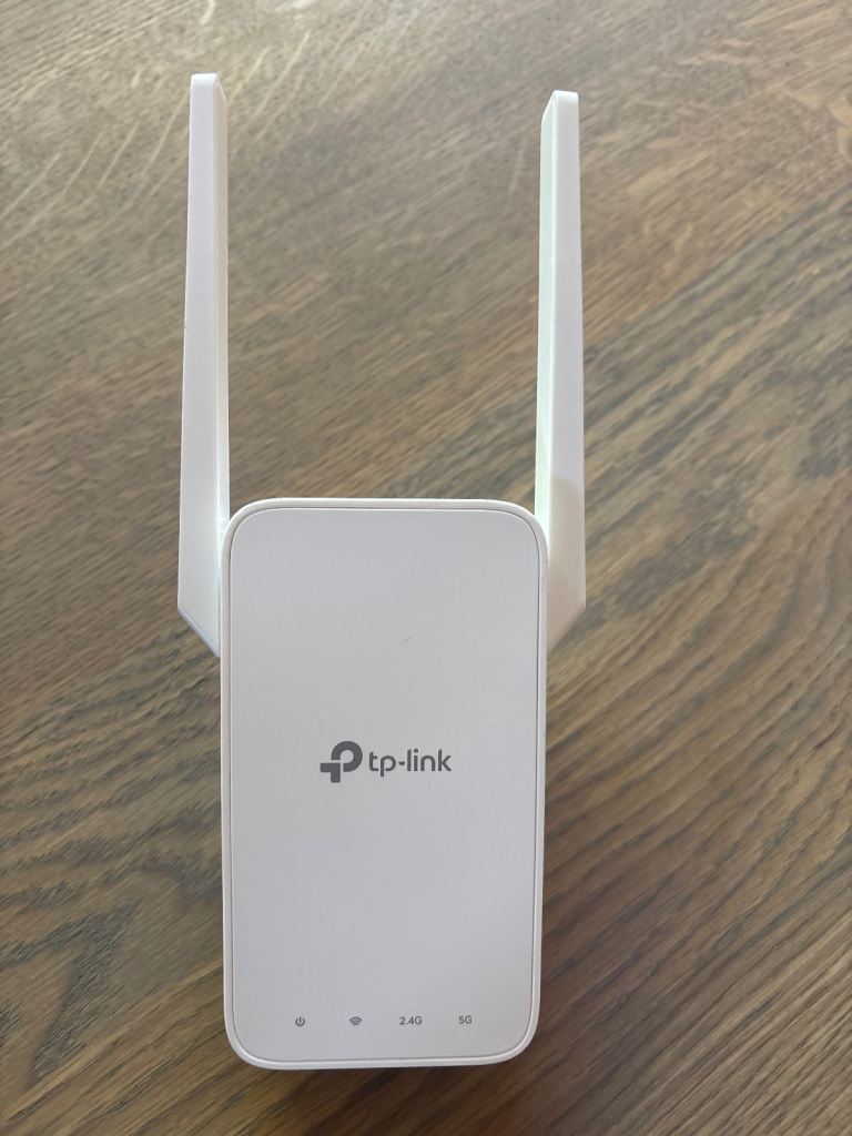 TP-Link Wi-Fi Range Extender – Good Condition
