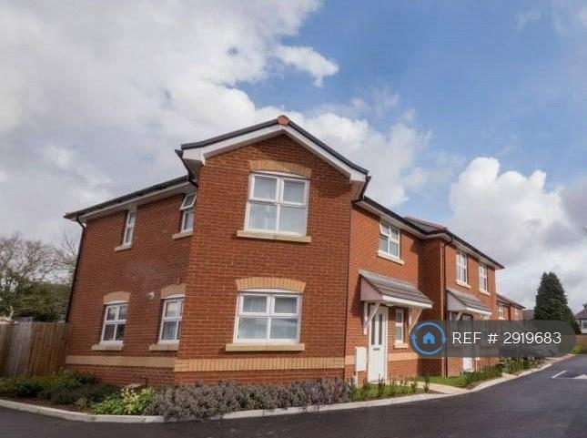 4 bedroom house in George Close, Bournemouth, BH10 (4 bed) (#2919683)