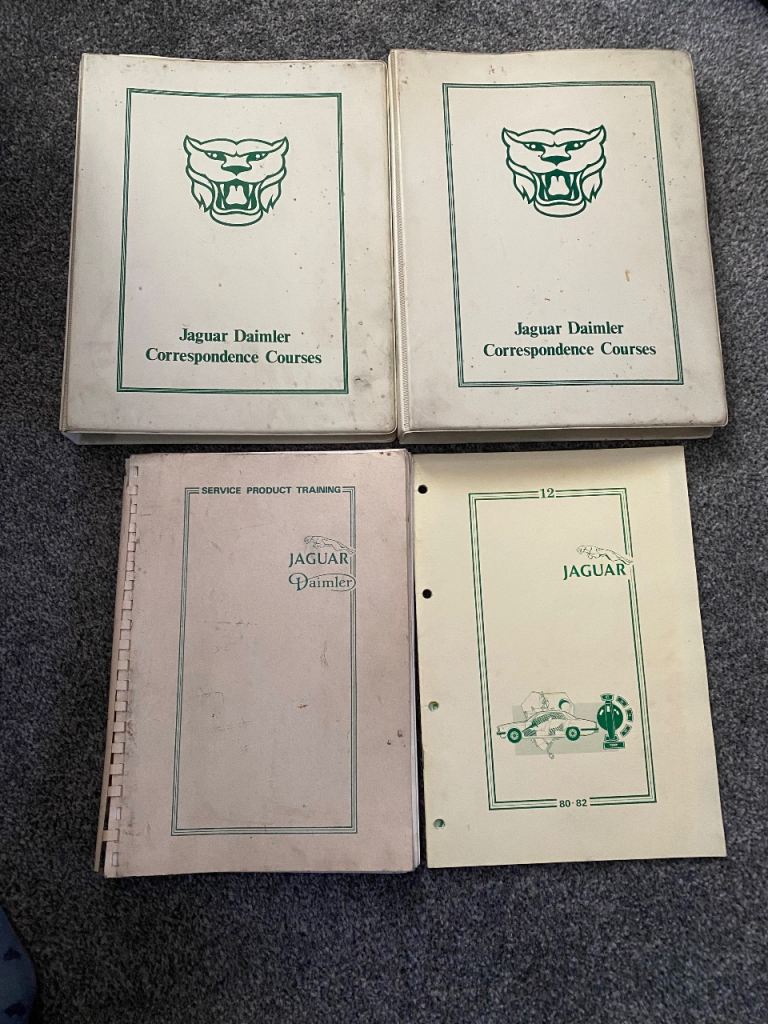 Jaguar Daimler course manuals